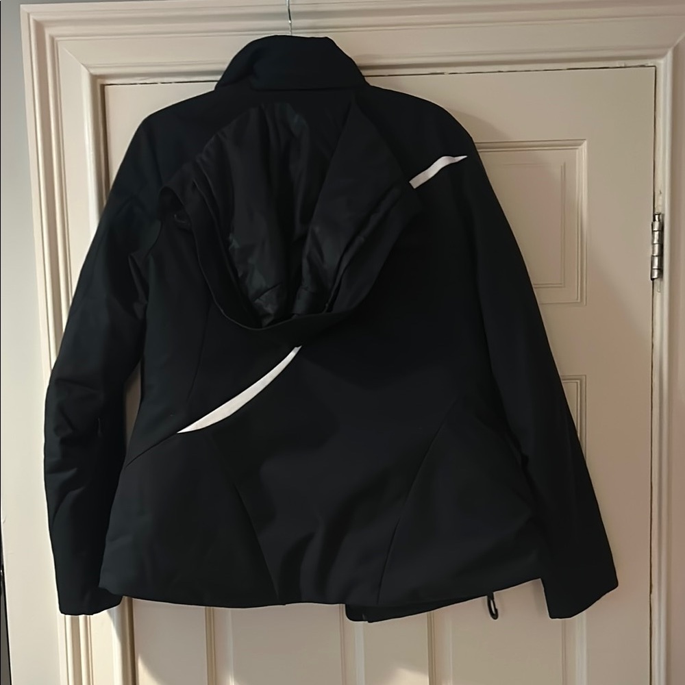 Spyder Black and White Ski Jacket - Picture 6 of 10